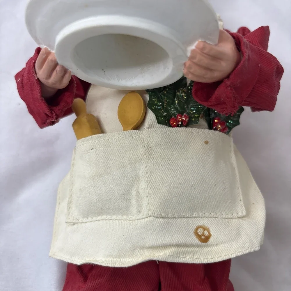 Possible Dreams Clothique Santa Claus Cake Baker Chef Figgy Pudding Figure Mache